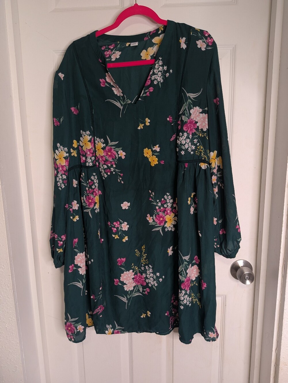 Old Navy swing dress floral pattern, long sleeves Women's Size XL